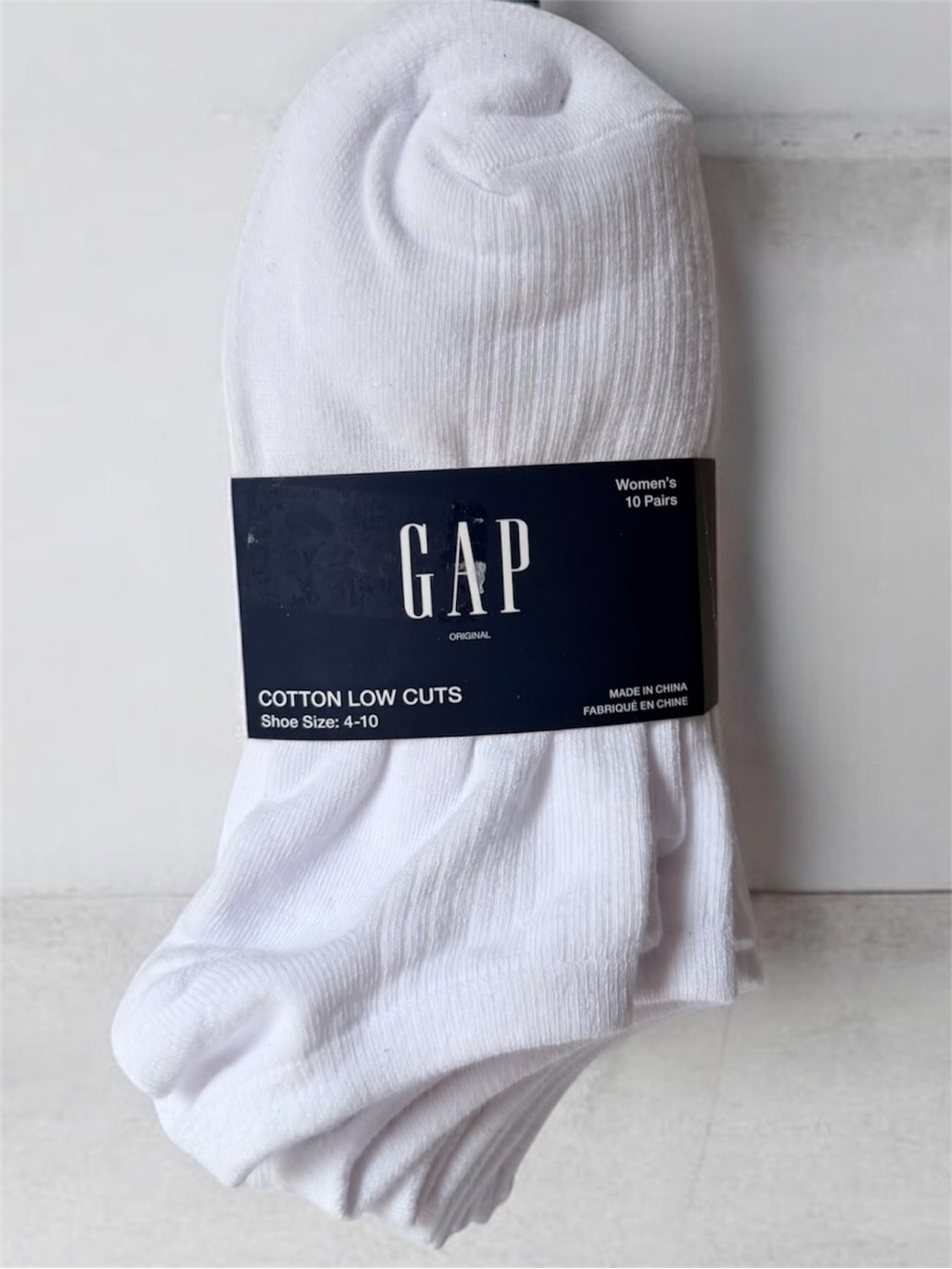 GAP women Athletic Low Cut Socks - White (10 Pairs)
